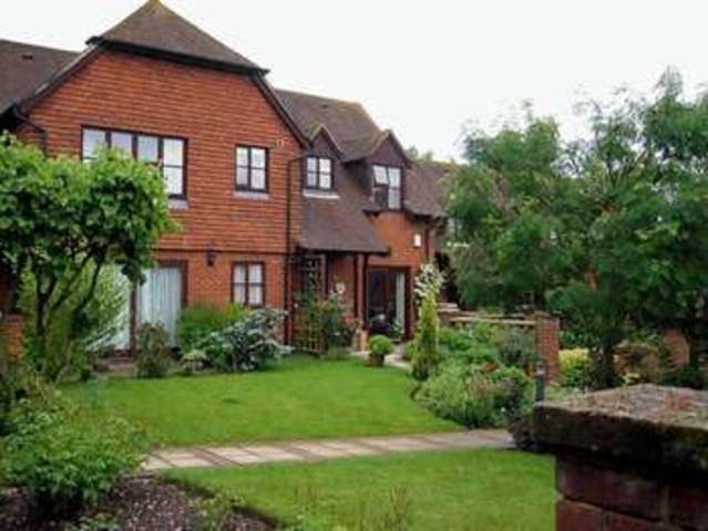 Image of 2 bedroom Retirement Property for sale in Courtyard Gardens Wrotham Sevenoaks TN15 at Court Meadow  Wrotham, TN15 7DS