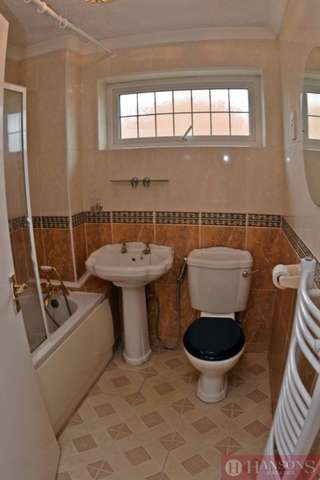  Image of 4 bedroom Detached house to rent in Covenbrook Brentwood CM13 at Covenbrook Road  Ingrave, CM13 2TR