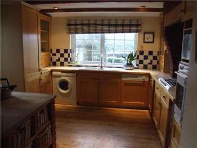  Image of 2 bedroom Terraced house to rent in New Road Crickhowell NP8 at New Road  Crickhowell, NP8 1AU