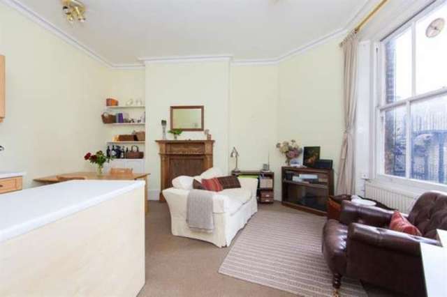  Image of 1 bedroom Flat for sale in Cromwell Road London SW5 at Earls Court London Earl