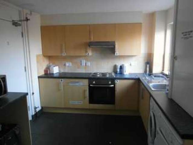  Image of 1 bedroom Property to rent in Cumbernauld Walk Bewbush Crawley RH11 at Cumbernauld Walk Bewbush Crawley, RH11 6EF