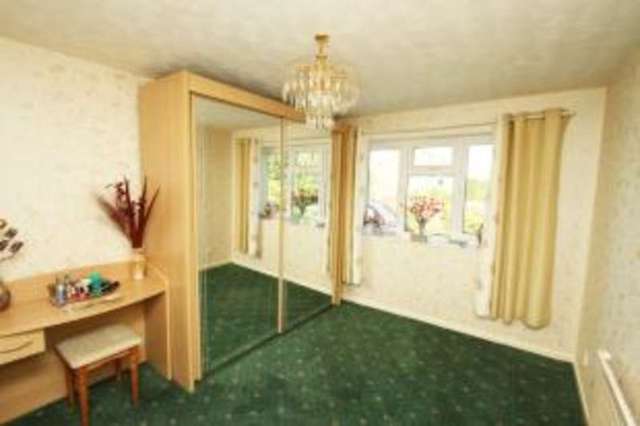  Image of 2 bedroom Bungalow for sale in Curlew Avenue Eckington Sheffield S21 at Eckington Sheffield Eckington, S21 4HR