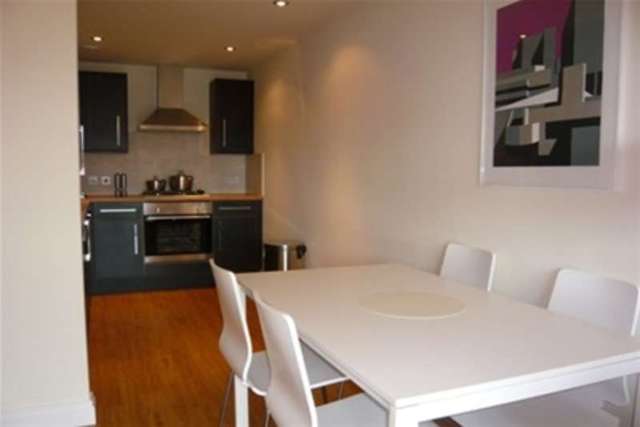  Image of 2 bedroom Flat to rent in Leylands Road Leeds LS2 at Leeds, LS2 7LB