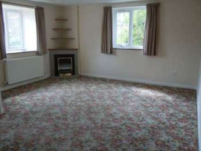  Image of 2 bedroom Flat for sale in Dairy Court Crewkerne TA18 at Dairy Court  Crewkerne, TA18 8EZ