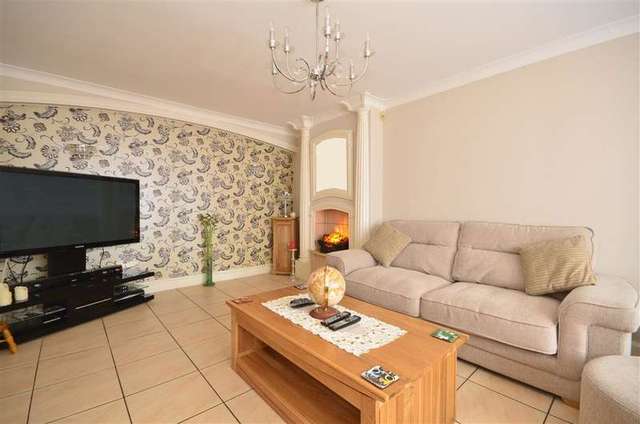  Image of 4 bedroom Detached house for sale in Dalewood Close Hornchurch RM11 at Hornchurch Essex Hornchurch, RM11 3PJ