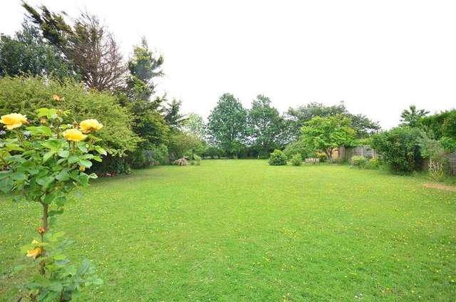  Image of 4 bedroom Detached house for sale in Dane Road Birchington CT7 at Minnis Bay Birchington Birchington, CT7 9PR