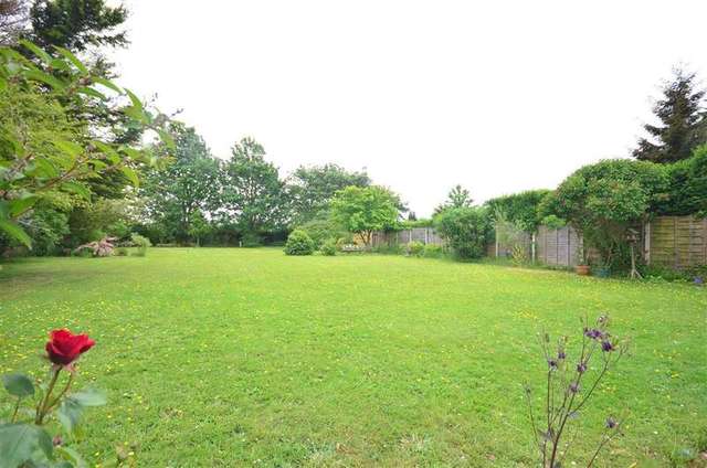  Image of 4 bedroom Detached house for sale in Dane Road Birchington CT7 at Minnis Bay Birchington Birchington, CT7 9PR