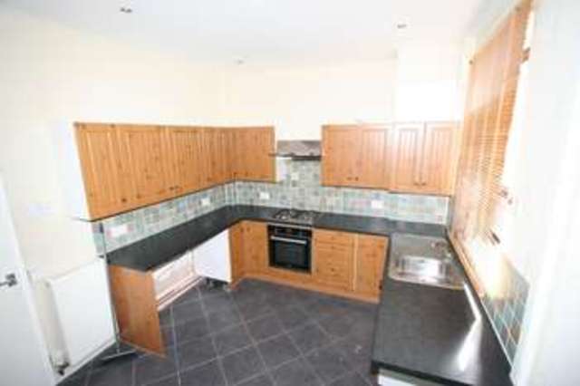  Image of 2 bedroom Terraced house to rent in Davyhulme Street Rochdale OL12 at Rochdale OL12 9BW Rochdale, OL12 9BW