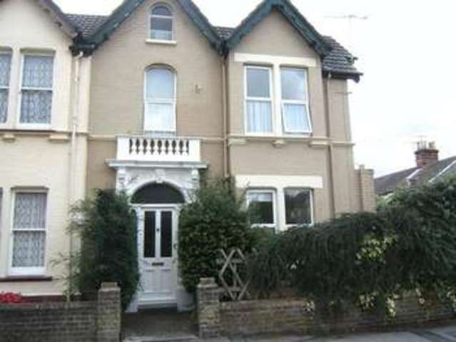  Image of 2 bedroom Terraced house to rent in Denmark Road Poole BH15 at Denmark Road  Poole, BH15 2DE