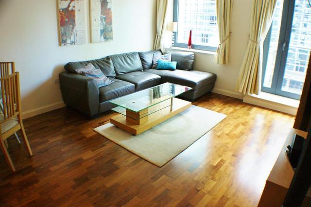  Image of 1 bedroom Flat to rent in South Quay Square London E14 at 3 South Quay Square  London, E14 9RU