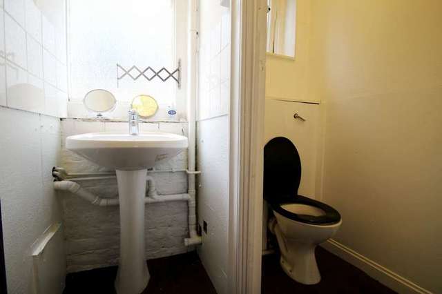  Image of House Share to rent in Domingo Street London EC1Y at Domingo Street  London, EC1Y 0TA