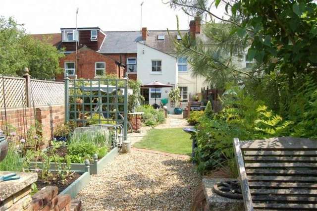  Image of 1 bedroom Detached house to rent in Donnington Road Reading RG1 at Reading, RG1 5ND