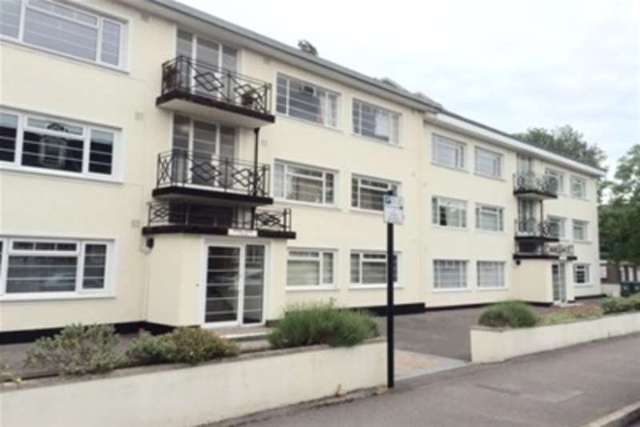  Image of 2 bedroom Flat to rent in Silverdale Road Shirley Southampton SO15 at Southampton, SO15 2NH