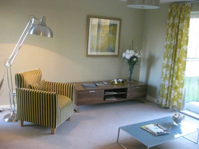  Image of 2 bedroom Flat to rent in Duff Street Edinburgh EH11 at Dalry Edinburgh Edinburgh, EH11 2JD