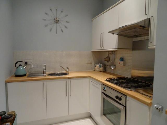  Image of 2 bedroom Flat to rent in Dundee Street Edinburgh EH11 at Polwarth  Edinburgh, EH11 1BY