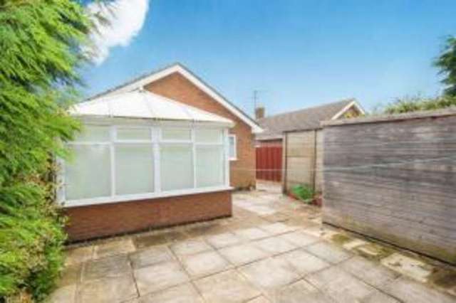  Image of 3 bedroom Bungalow for sale in Dutton Avenue Skegness PE25 at Skegness Lincolnshire Skegness, PE25 2HR