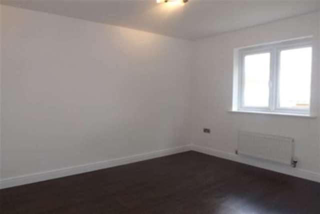  Image of 4 bedroom Detached house to rent in Duxbury Gardens Chorley PR7 at Chorley, PR7 3JZ