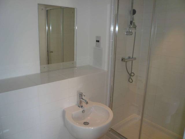  Image of 2 bedroom Flat to rent in East Pilton Farm Crescent Edinburgh EH5 at Pilton Edinburgh Edinburgh, EH5 2GF