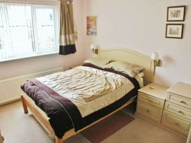  Image of 4 bedroom Detached house for sale in Eastwood Road Radcliffe-on-Trent Nottingham NG12 at Eastwood Road Radcliffe-On-Trent Nottingham, NG12 2FZ