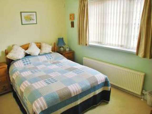  Image of 4 bedroom Detached house for sale in Eastwood Road Radcliffe-on-Trent Nottingham NG12 at Eastwood Road Radcliffe-On-Trent Nottingham, NG12 2FZ