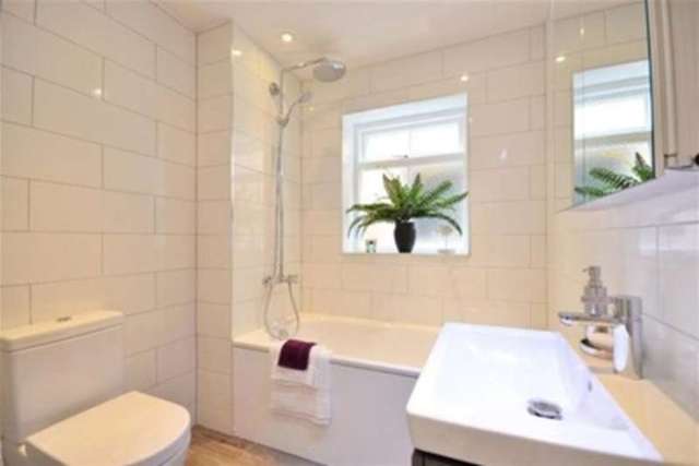  Image of 4 bedroom Semi-Detached house to rent in Ebury Road Rickmansworth WD3 at Rickmansworth, WD3 1BN