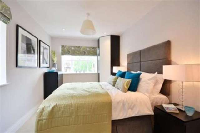  Image of 4 bedroom Semi-Detached house to rent in Ebury Road Rickmansworth WD3 at Rickmansworth, WD3 1BN
