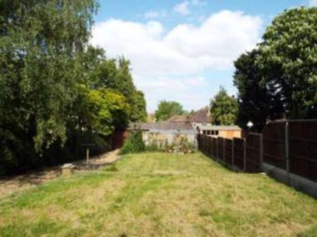  Image of 2 bedroom Semi-Detached house for sale in Norwood Close Effingham Leatherhead KT24 at Effingham Leatherhead Effingham, KT24 5NY