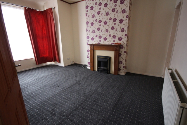  Image of 4 bedroom Terraced house to rent in Ellers Road Leeds LS8 at Ellers Road  Leeds, West Yorkshire, LS8 4JU