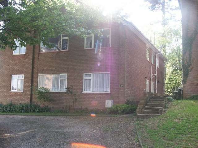  Image of 2 bedroom Property to rent in Ellerside Grove Northfield Birmingham B31 at Ellerside Grove Northfield BIRMINGHAM, B31 2RA
