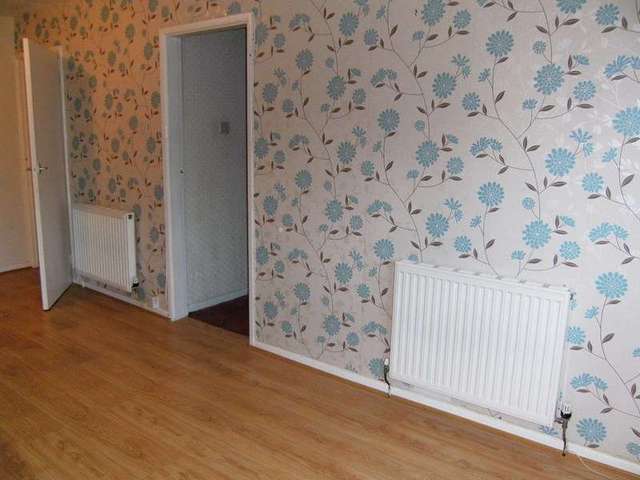  Image of 2 bedroom Property to rent in Ellerside Grove Northfield Birmingham B31 at Ellerside Grove Northfield BIRMINGHAM, B31 2RA