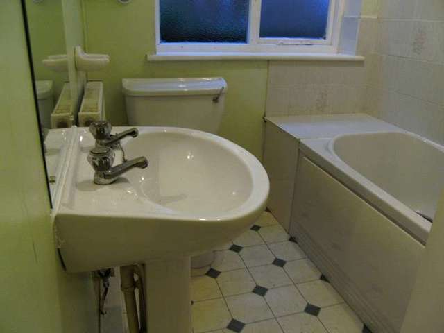 Image of 2 bedroom Property to rent in Ellerside Grove Northfield Birmingham B31 at Ellerside Grove Northfield BIRMINGHAM, B31 2RA