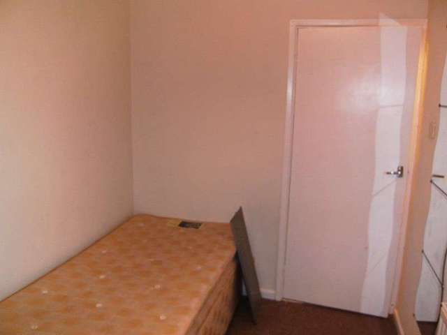  Image of 2 bedroom Property to rent in Ellerside Grove Northfield Birmingham B31 at Ellerside Grove Northfield BIRMINGHAM, B31 2RA