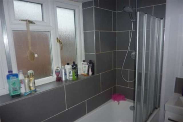  Image of 3 bedroom Semi-Detached house to rent in Ellingham Road London E15 at London, E15 2AU