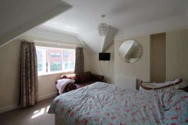  Image of 4 bedroom End of Terrace for sale in Eltham Hill London SE9 at London  Eltham, SE9 5SU