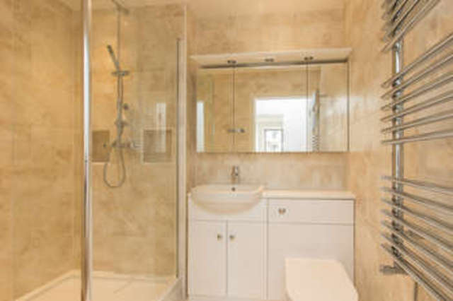  Image of 2 bedroom Flat to rent in Eltringham Street London SW18 at Wandsworth London Wandsworth Town, SW18 1AU