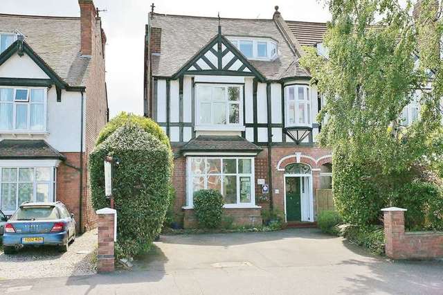  Image of 7 bedroom Semi-Detached house for sale in Emscote Road Warwick CV34 at Warwick Warwickshire, CV34 5QJ
