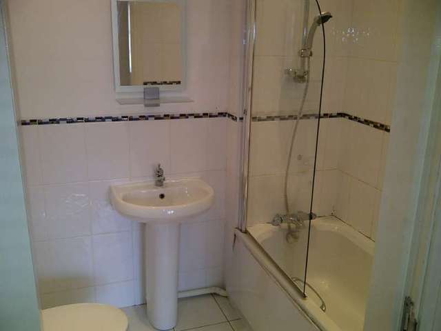  Image of 2 bedroom Apartment to rent in Brownlow Way Bolton BL1 at Bolton, BL1 3UX