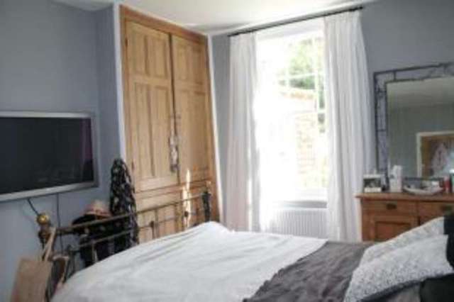  Image of 2 bedroom Flat for sale in Lillington Avenue Leamington Spa CV32 at 8 Lillington Avenue Leamington Spa Royal Leamington Spa, CV32 5UJ