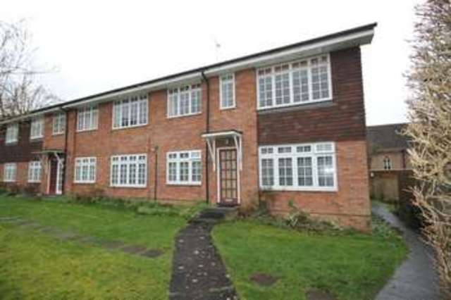  Image of 1 bedroom Flat to rent in Epsom Road Leatherhead KT22 at Epsom Road  Leatherhead, KT22 8SW