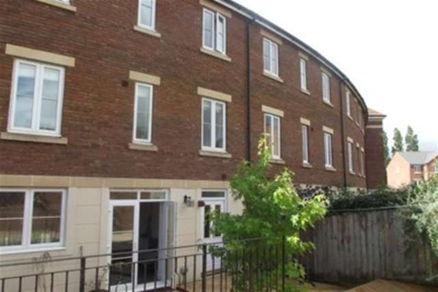  Image of 5 bedroom Terraced house to rent in Gras Lawn Exeter EX2 at Exeter, EX2 4ST