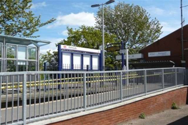  Image of 4 bedroom Detached house to rent in St. Andrews Road Exmouth EX8 at Exmouth, EX8 1AR