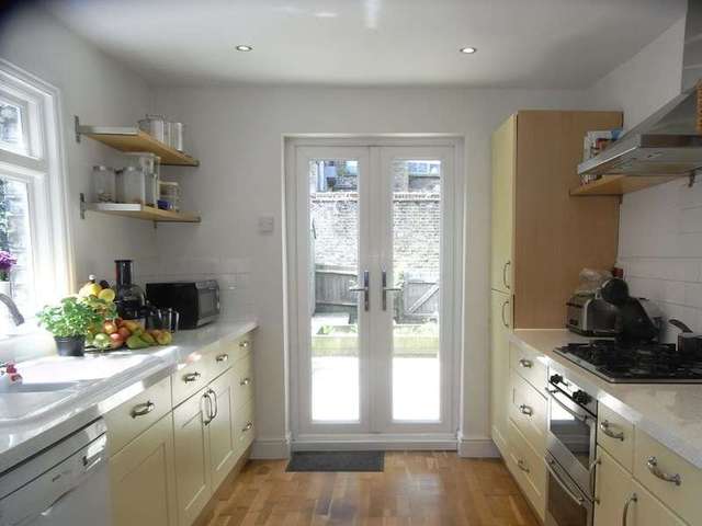  Image of 2 bedroom Property for sale in Falkland Road Barnet EN5 at Falkland Road  Barnet, EN5 4LG