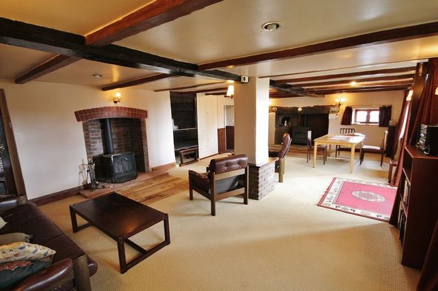  Image of 5 bedroom Detached house for sale in Nadderwater Nadderwater Exeter EX4 at Nadderwater  Exeter, EX4 2JH