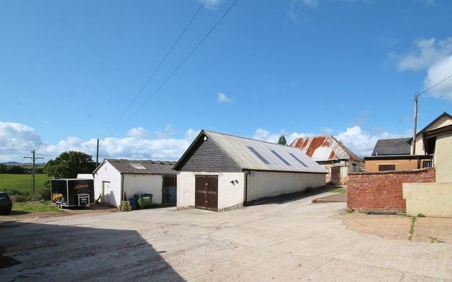  Image of 5 bedroom Detached house for sale in Nadderwater Nadderwater Exeter EX4 at Nadderwater  Exeter, EX4 2JH