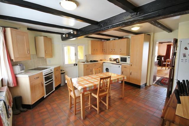  Image of 5 bedroom Detached house for sale in Nadderwater Nadderwater Exeter EX4 at Nadderwater  Exeter, EX4 2JH