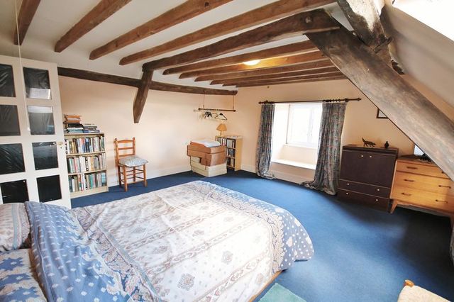  Image of 5 bedroom Detached house for sale in Nadderwater Nadderwater Exeter EX4 at Nadderwater  Exeter, EX4 2JH