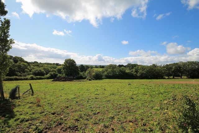  Image of 5 bedroom Detached house for sale in Nadderwater Nadderwater Exeter EX4 at Nadderwater  Exeter, EX4 2JH