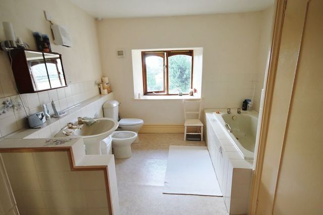  Image of 5 bedroom Detached house for sale in Nadderwater Nadderwater Exeter EX4 at Nadderwater  Exeter, EX4 2JH