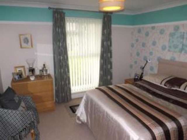  Image of 1 bedroom Maisonette for sale in Farnborough Road Nottingham NG11 at Nottingham Nottinghamshire Clifton, NG11 9DG