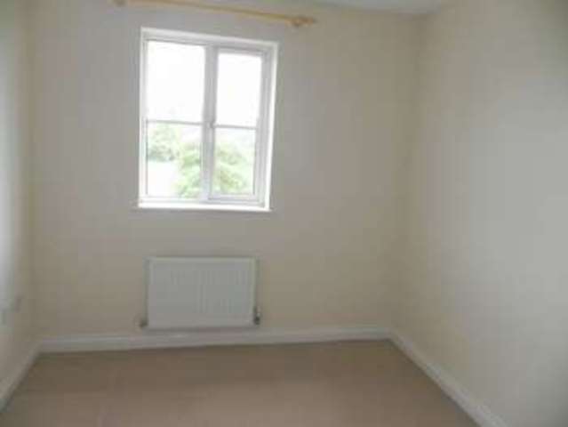  Image of 3 bedroom Terraced house to rent in Fen Close Kidderminster DY10 at Fen Close  Kidderminster, DY10 2HR